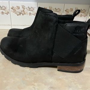 Sorel Chelsea Boot. Black size 8.